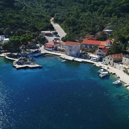 Belin - Soba S Pogledom Na Pensión Okuklje
